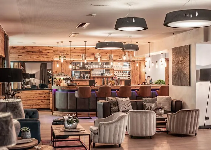 Hotel Adapura 4*
